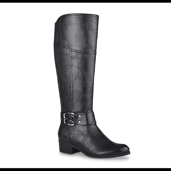 BRAND NEW BLACK LEATHER BOOTS!!!!